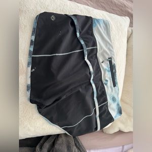 Black Lululemon shorts